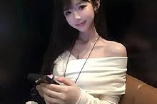 白鹿黑历史被大起底对前辈无礼学历造假发布辱华辱女争议视频