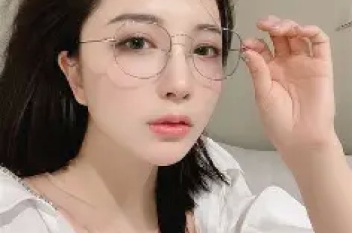 一天三大瓜!王鸥去父留子、女明星被性骚扰天后兄长遭炮轰重婚